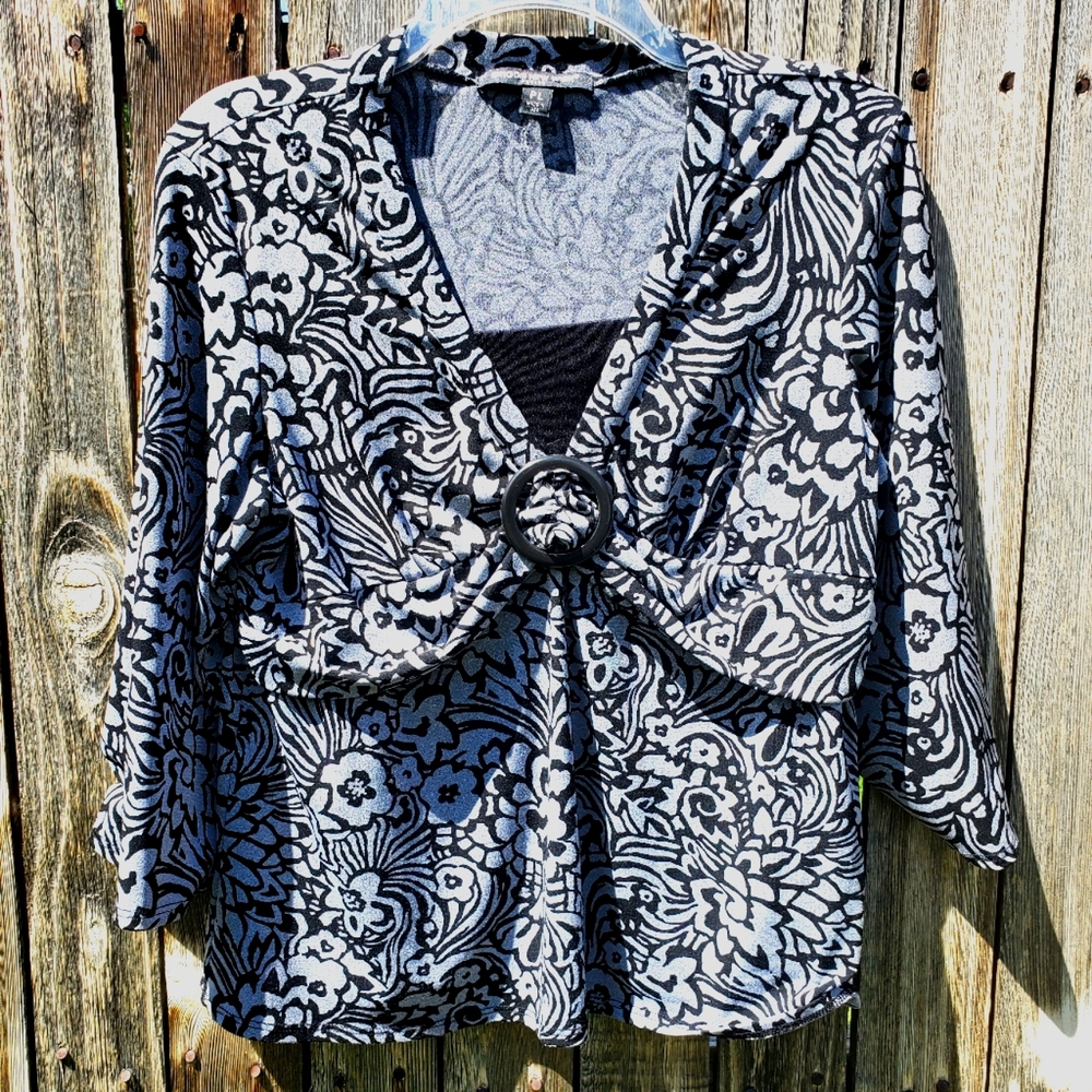 Briggs New York Black and Silver Top